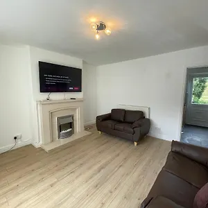 2br 15 Min To Bhx Airport 5 Min To Heartlands Birmingham